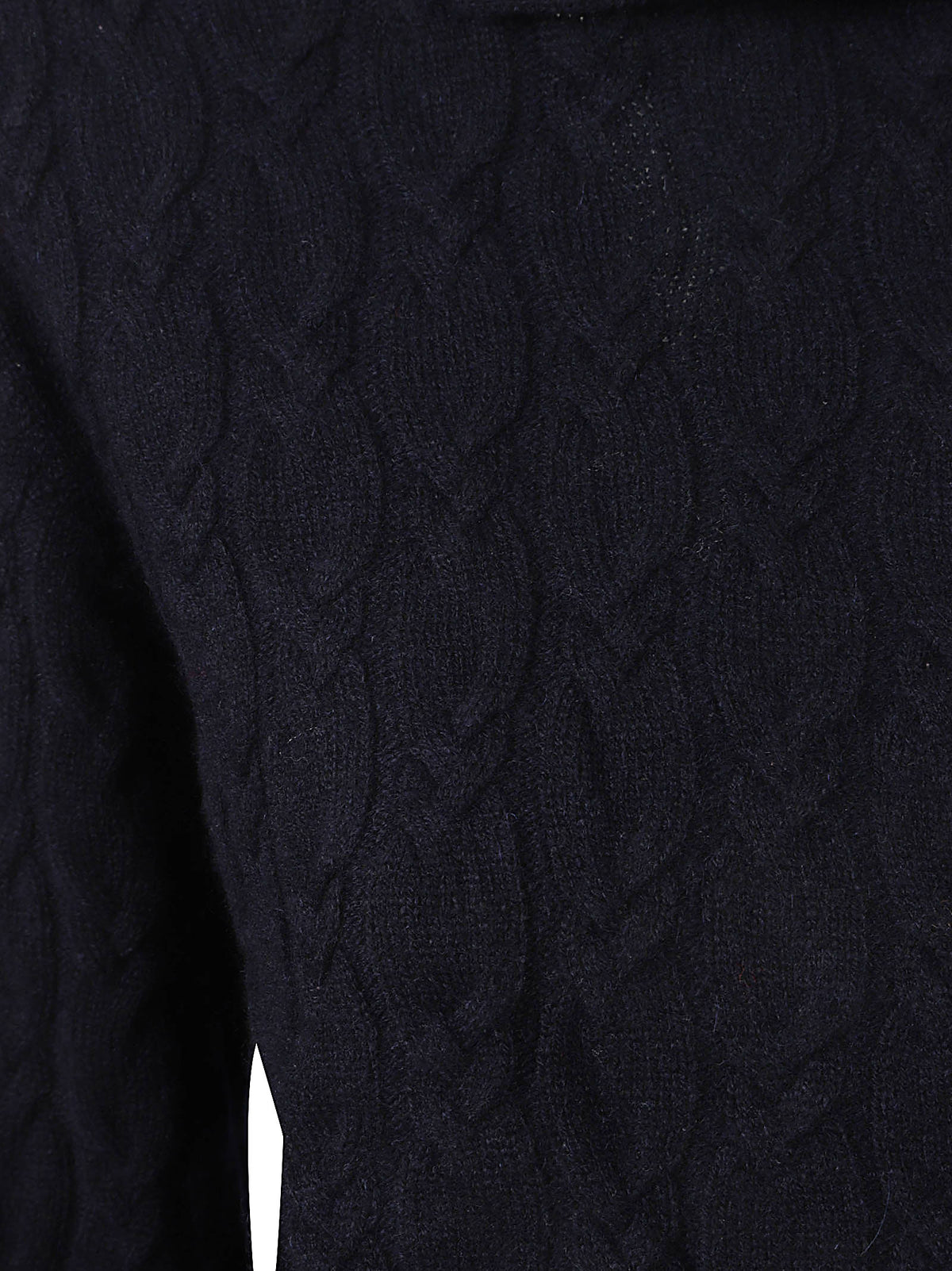 1114014 ALLUDE
